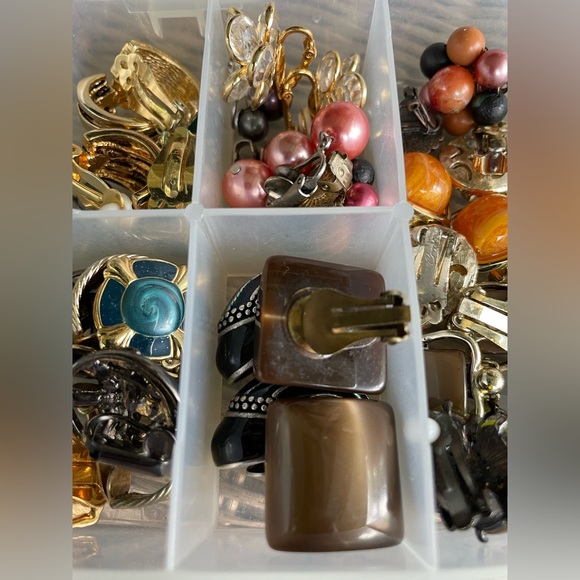 Clip Earring Lot - Over 25 Pairs - Picture 4 of 8